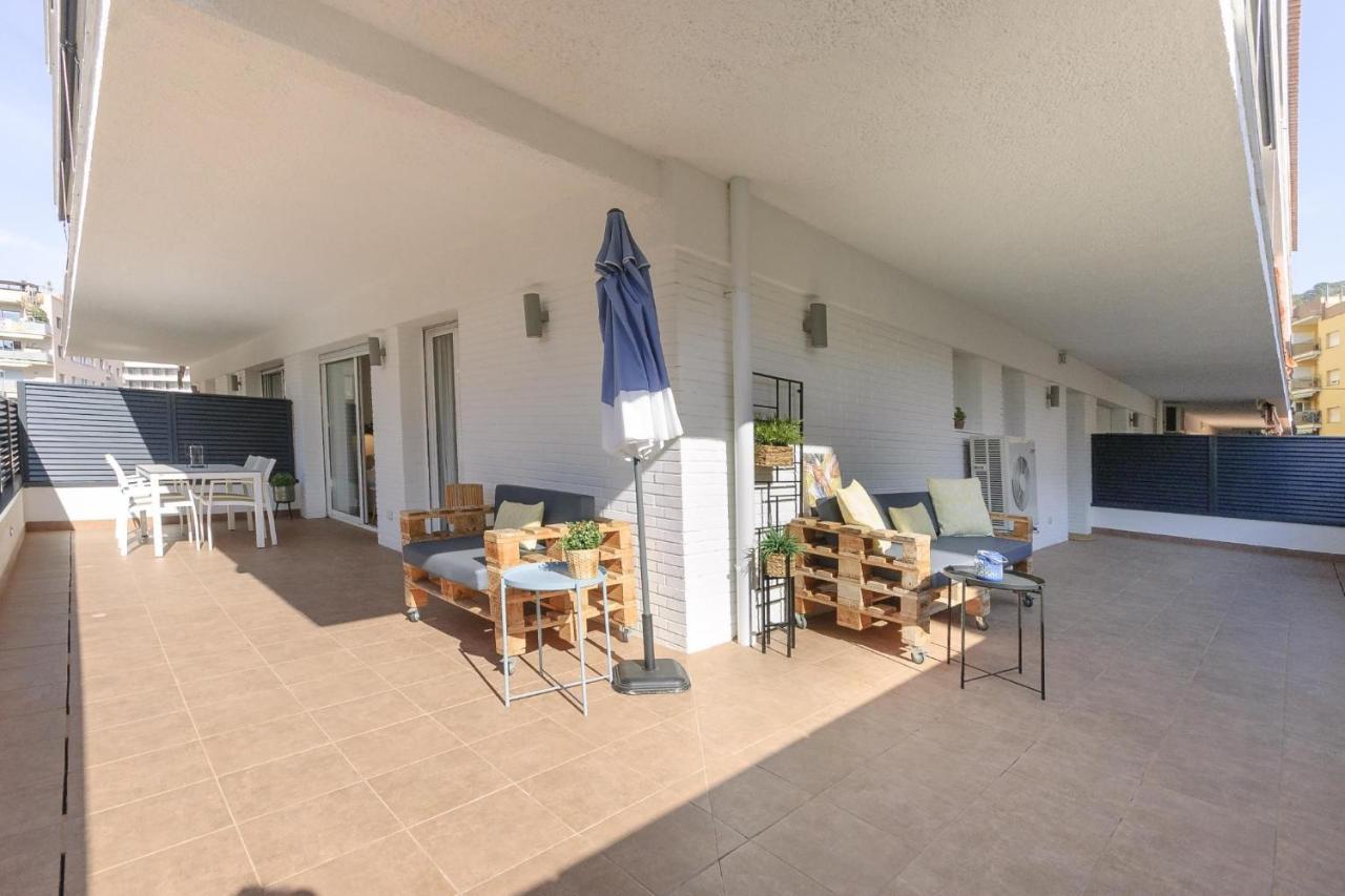 Lets Holidays Cozy Apartment With Terrace Tossa de Mar Buitenkant foto